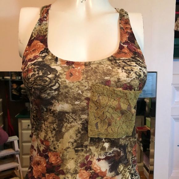 UB razorback  size S - Picture 4 of 6